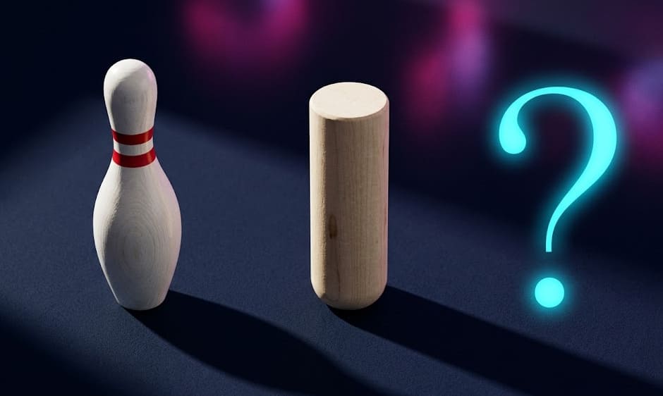 Quille de bowling et mölkky finlandais nature morte éditoriale — Le 300